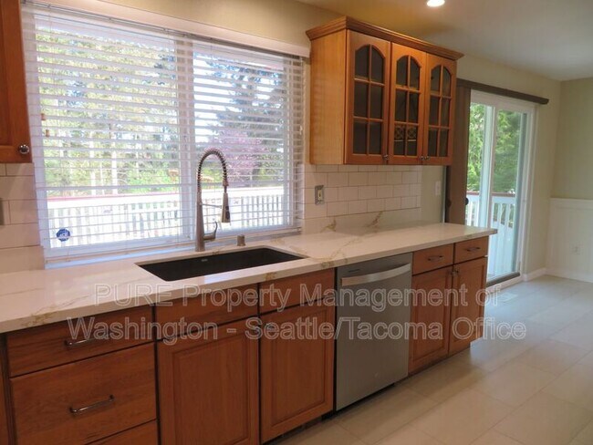 Foto del edificio - 2103 29th Ave SE
