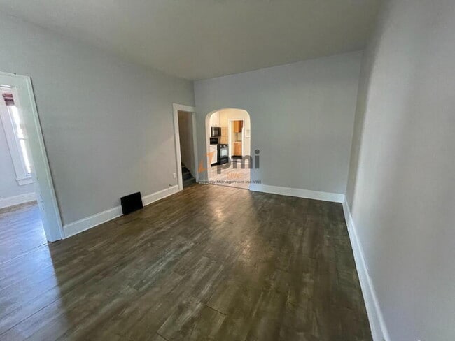 Foto del edificio - 5539 Claude Ave