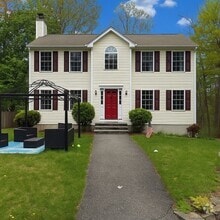 Building Photo - 7 Van Norden Rd