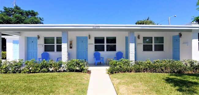 Building Photo - 2400 W Park Dr