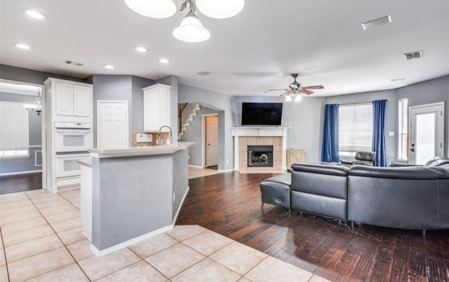 Foto del edificio - 5632 Westwood Ln
