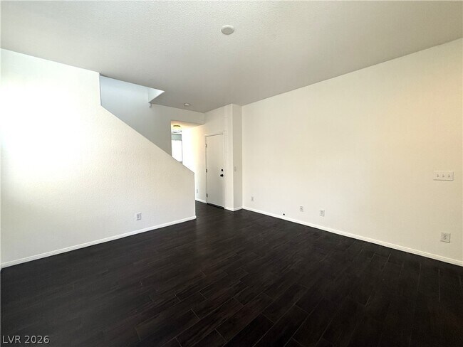 Building Photo - 10143 Pleasant Village Pl