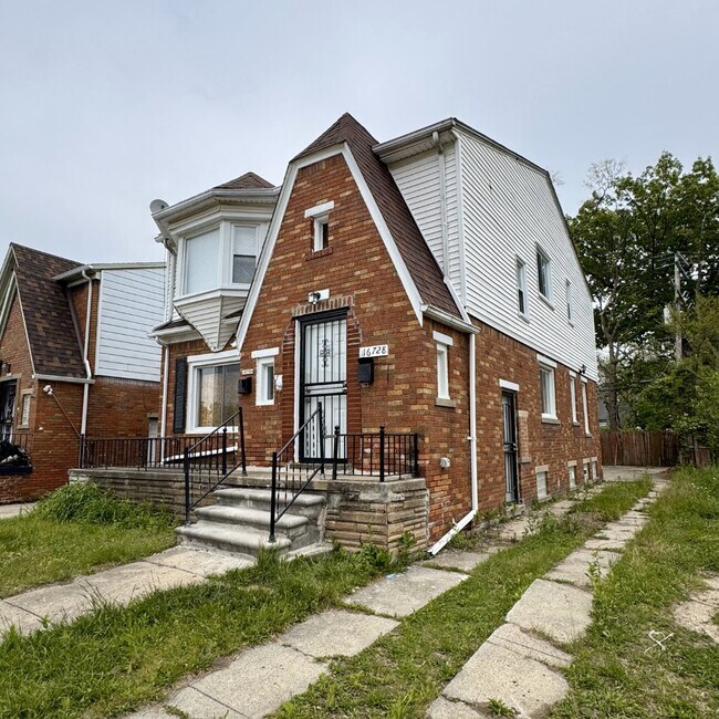 Foto del edificio - 16728 Woodingham Dr