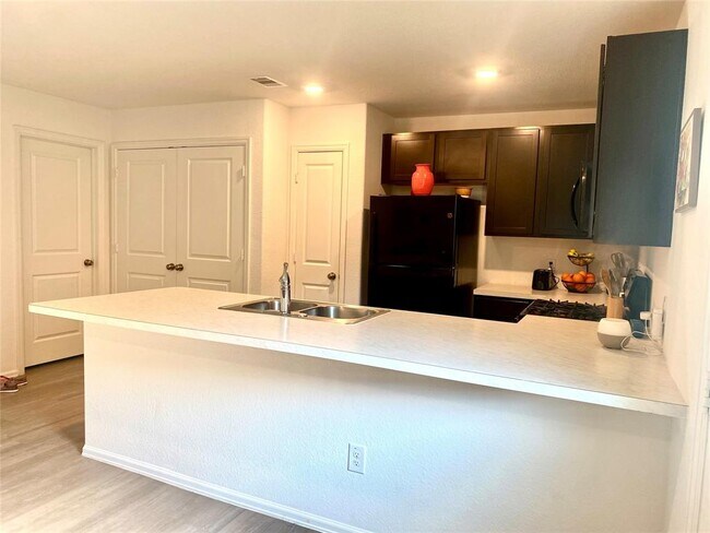 Building Photo - 26923 Winward Crk Trl