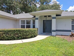Building Photo - 2420 Dumont Ln