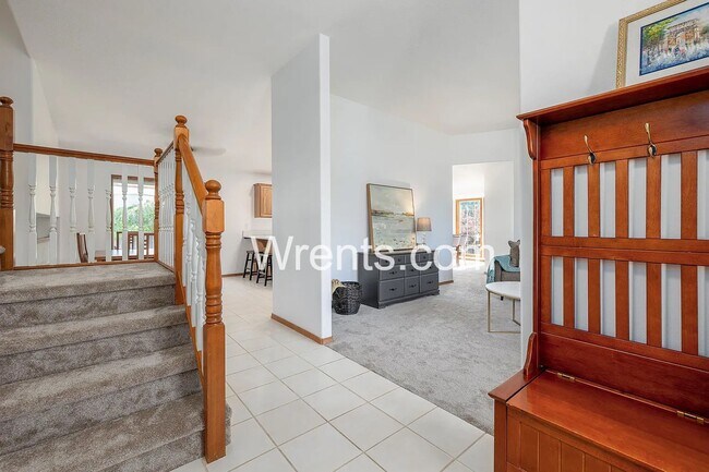 Foto del edificio - Beautiful 6 bed Highly Desirable Colbert Area!