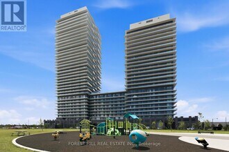 Building Photo - 15 Skyridge Dr