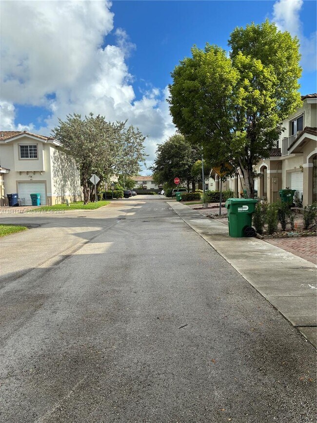 Foto del edificio - 13966 SW 260th St