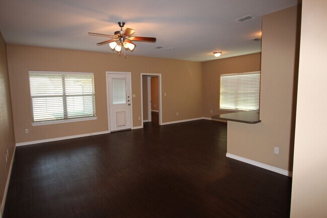 Foto del edificio - Gorgeous 4 Bedroom Home in The Ranch Subdivision- Flint! Coming Soon!