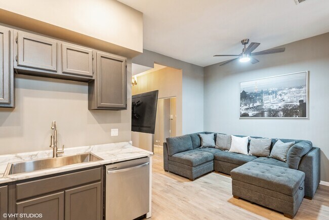 Foto del edificio - 2446 W Taylor St