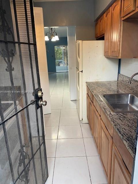 Foto del edificio - 1590 NE 127th St