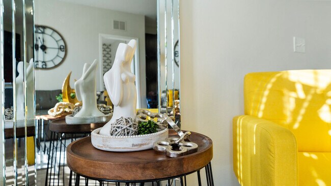 Foto del edificio - 5224 Net Dr