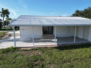 Building Photo - 16091 Siesta Dr