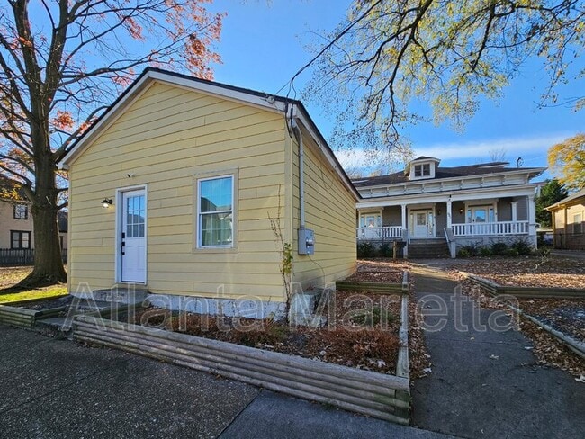 Building Photo - 521 Auburn Ave NE