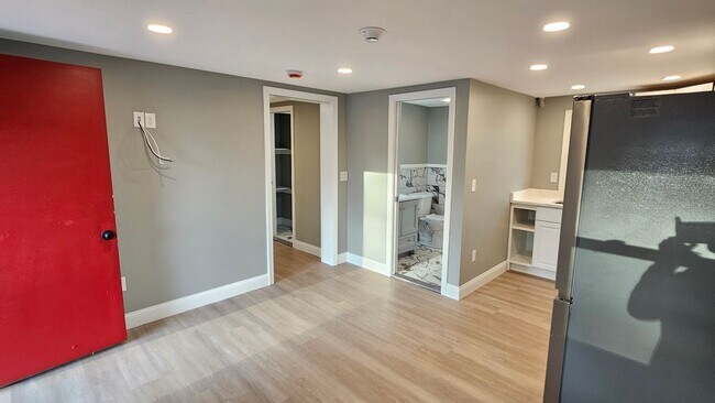 Foto del edificio - 825 Scenic Hwy