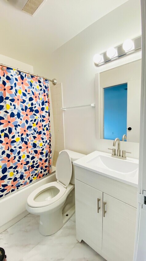 Bathroom 1 - 3240 Iris Ave