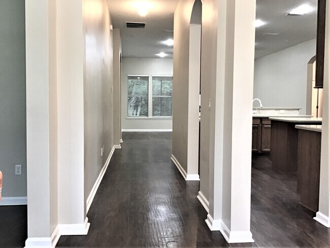 Foto del edificio - 4196 Anderson Woods Drive