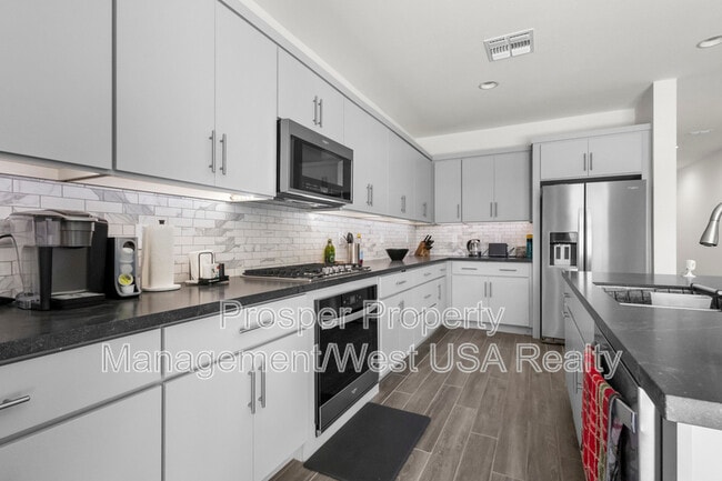 Foto del edificio - 21317 E Kingbird Dr