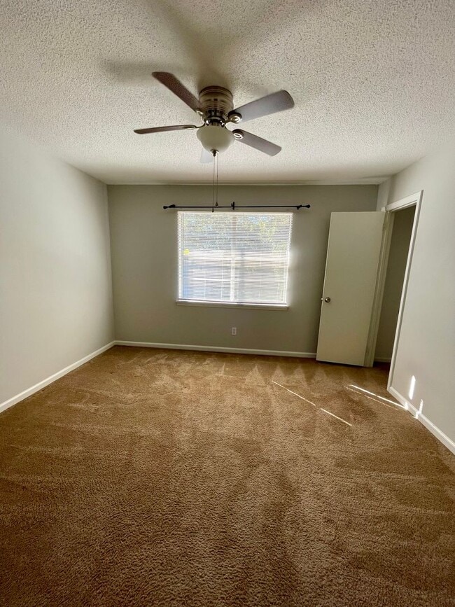 Foto del edificio - 1201 Brice Rd