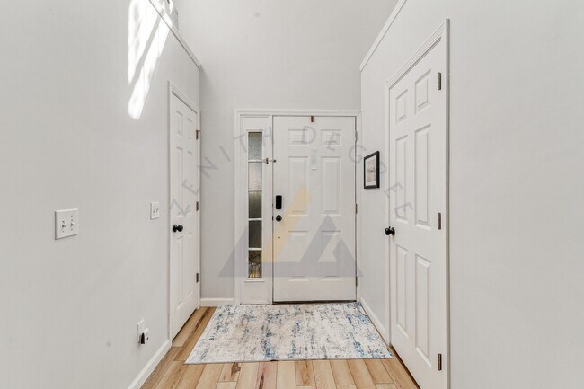 Building Photo - 420 Gardners Cir
