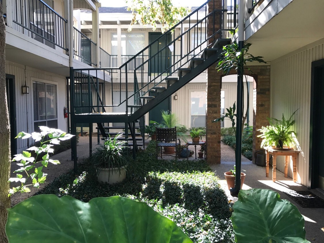 Foto principal - 4425 Cole Ave
