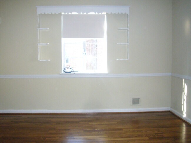 Foto del edificio - 204 N Emerson St