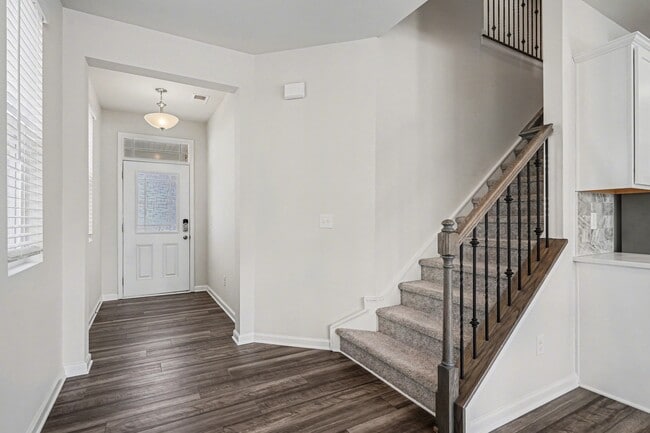 Building Photo - 8109 Overmeadow Ln