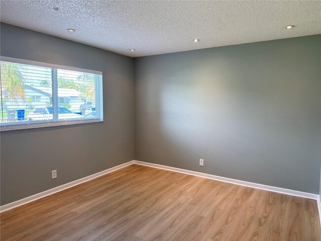 Foto del edificio - 6700 NW 21st Terrace
