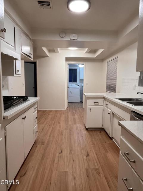 Foto del edificio - 5154 Crown Ave