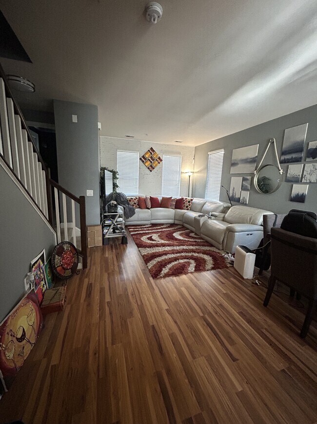 Foto del edificio - 2524 Sheridan Rd SE