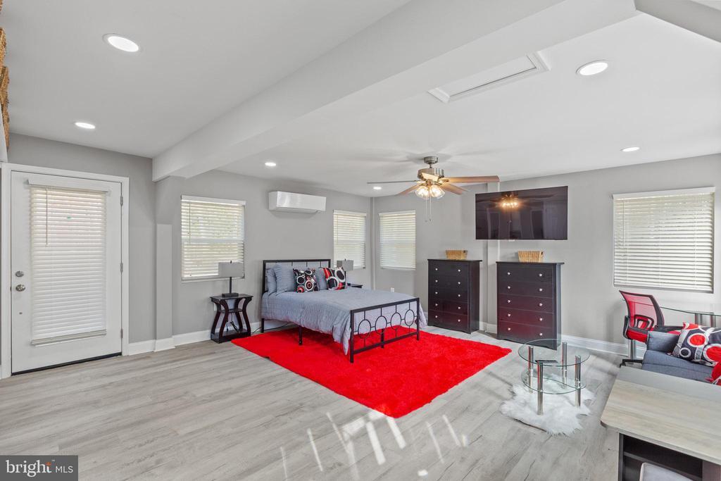 Foto principal - 6245 Cracklingtown Rd