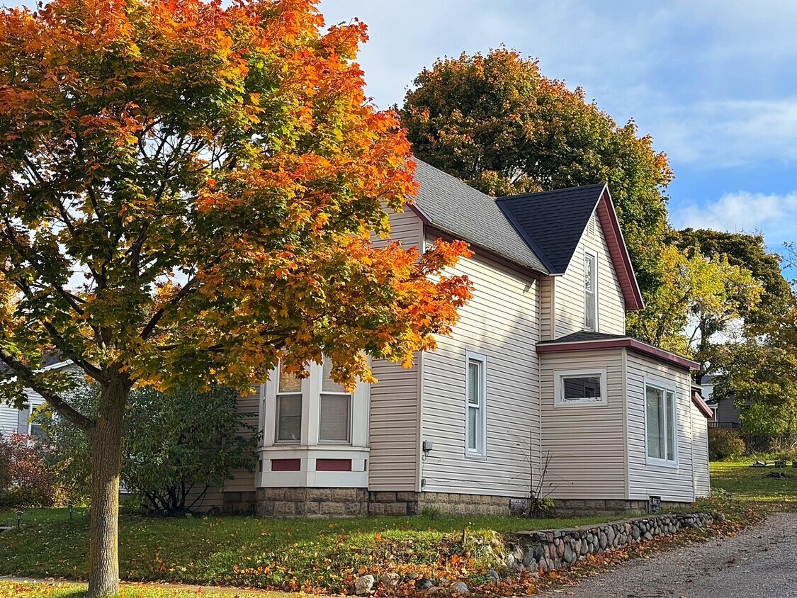 Foto principal - 1115 Emmet St