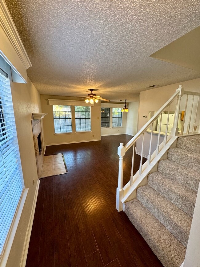 Photo - 625 Manco Rd Townhome