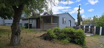 Building Photo - 1934 Worden Ave