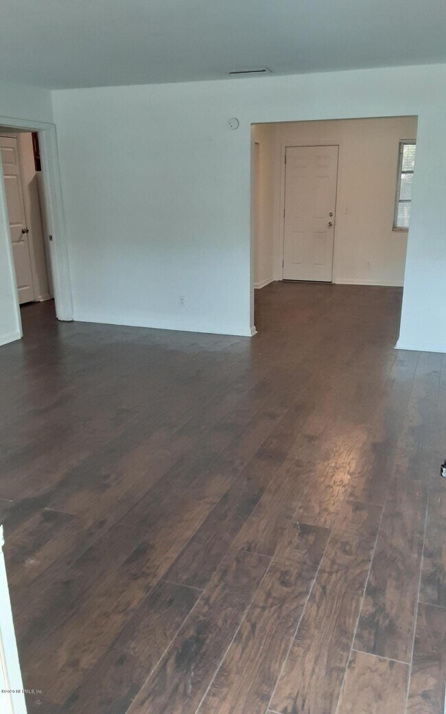 Foto del edificio - 6710 Buttontree Ct