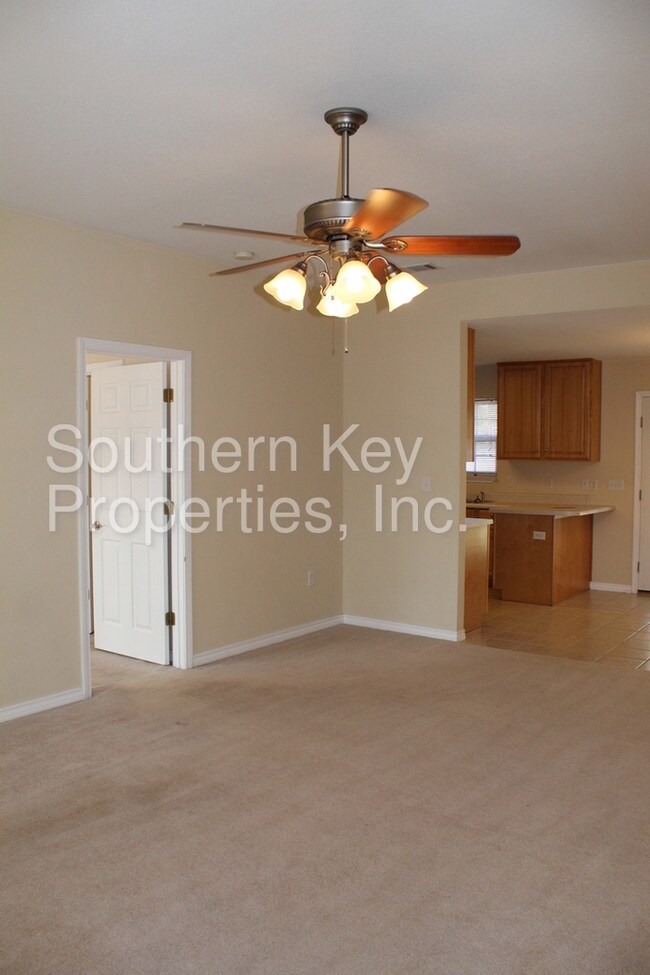 Building Photo - 4629 Bobolink Way