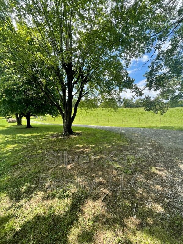 Foto del edificio - 227 Co Rd 121