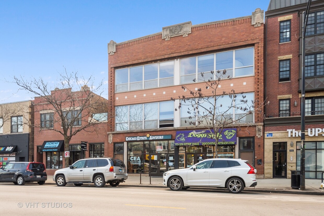 Foto principal - 2023 W Division St