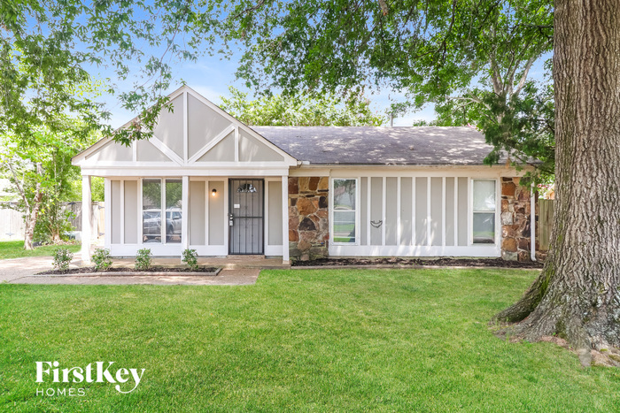Primary Photo - 2722 Van Leer Dr