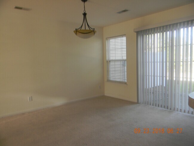 Foto del edificio - 3 bedroom townhome in Wescott Plantation-Master on 1st floor