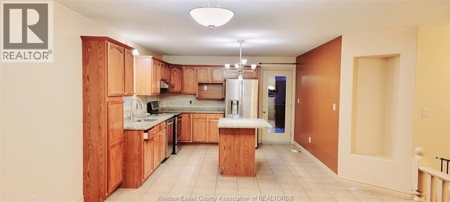 Building Photo - 4628 Fontana Ave