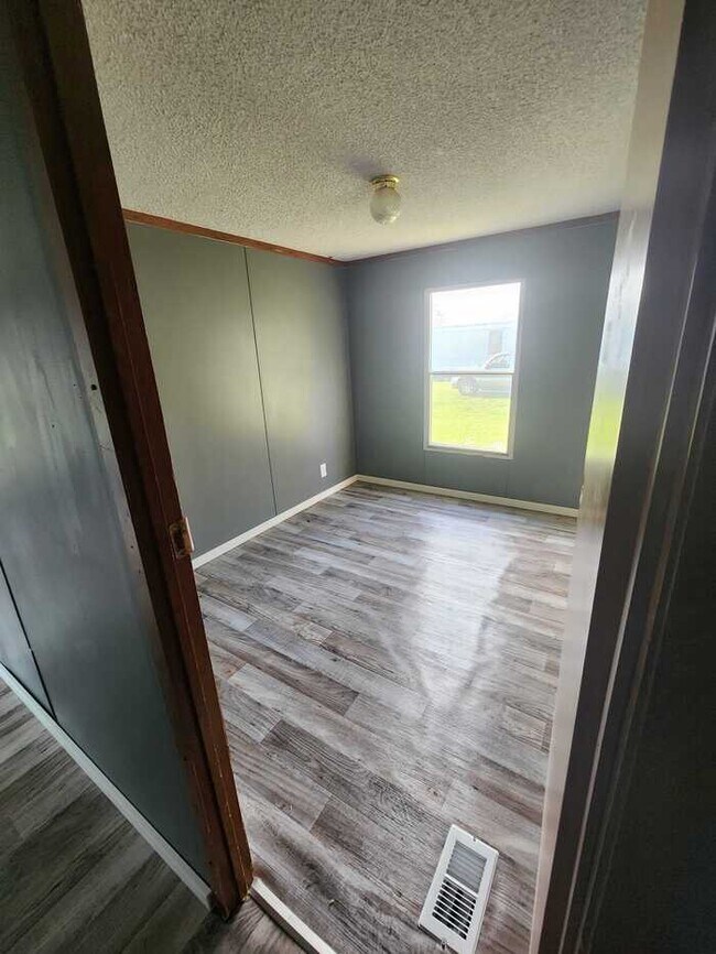 Foto del edificio - 2312 Turnberry Rd