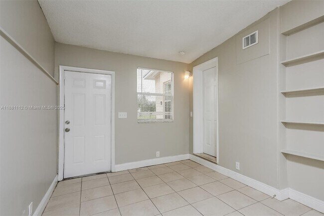 Foto del edificio - 1531 NW 11th Ct