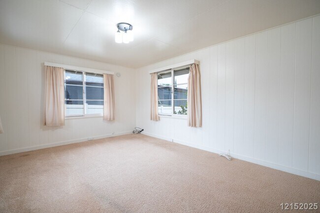 Foto del edificio - PEARL CITY — $3295 Kaleilani St | 3BR / 1 BA Single-Family Home