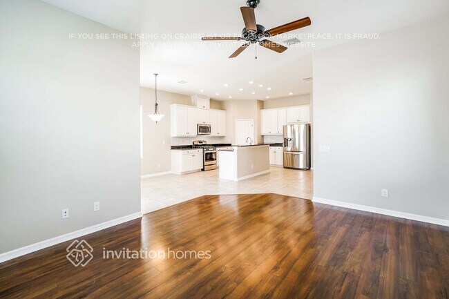 Foto del edificio - 11118 Great Neck Rd