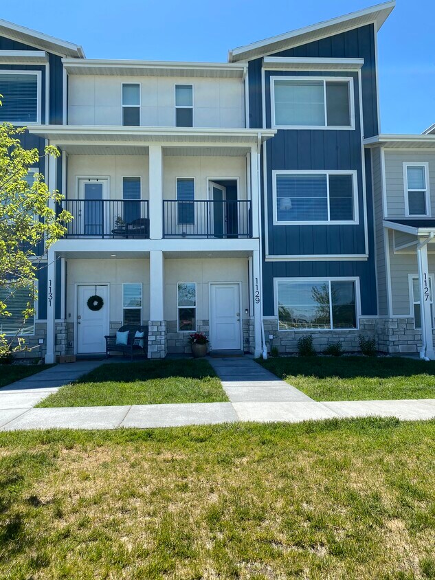 Primary Photo - 1129 N 1920 W