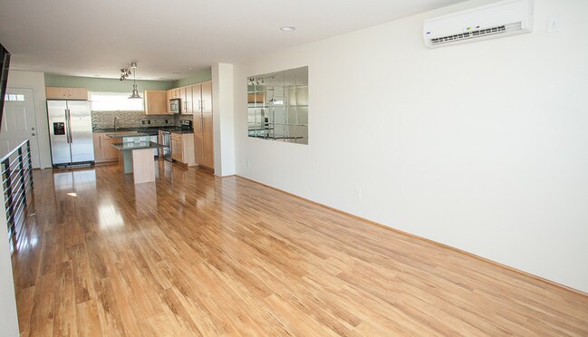 Foto del edificio - 746 Foley Rd