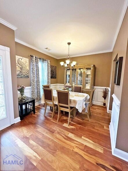 Foto del edificio - 1102 Sara Ln