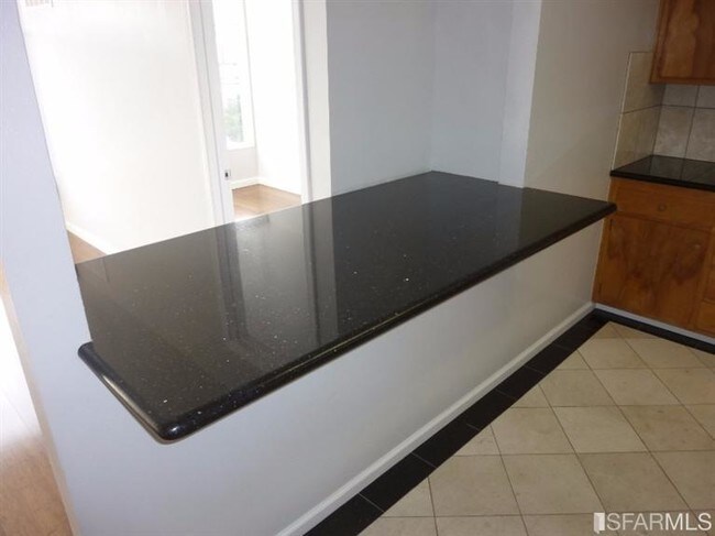 Foto del edificio - 2144 Grove St