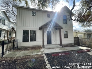 Foto principal - 204 Melrose Pl